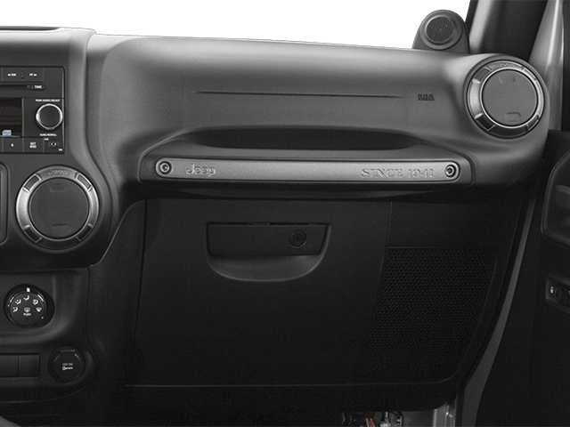 2013 Jeep Wrangler Unlimited 4WD 4dr Sahara