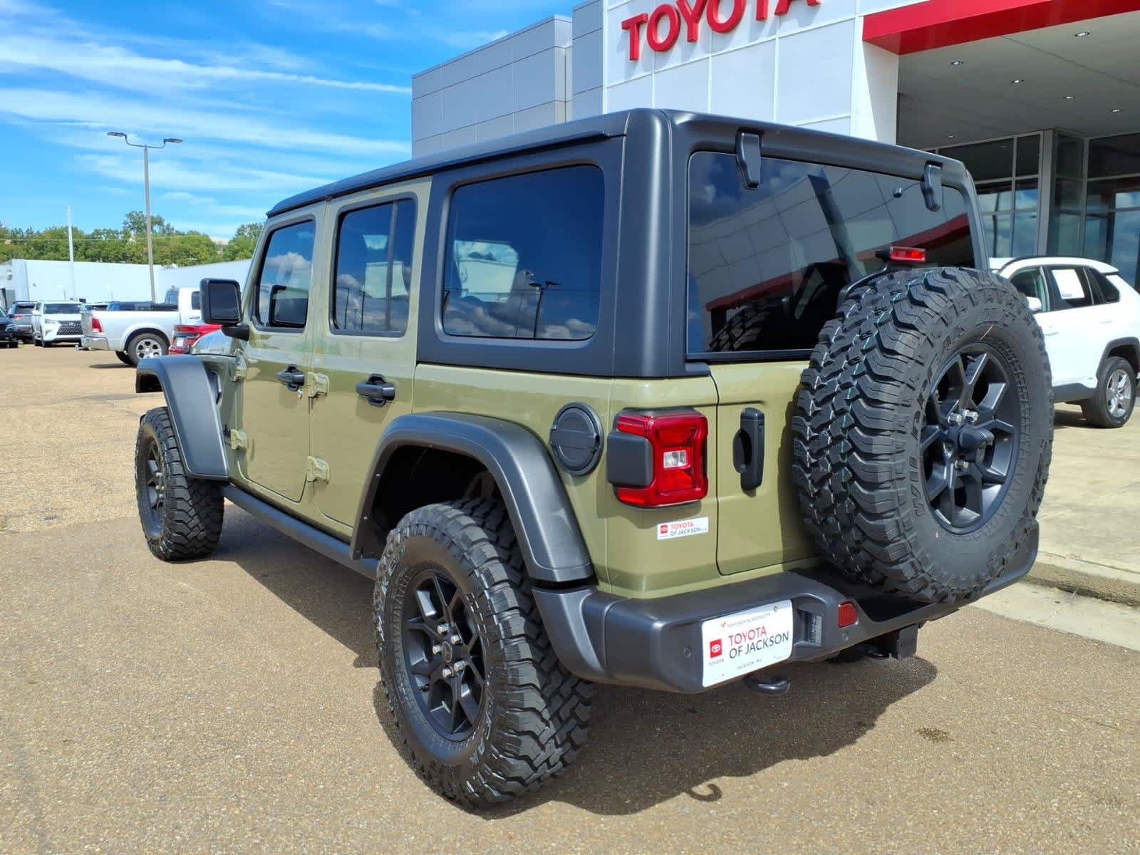 2025 Jeep Wrangler Willys 4 Door 4x4