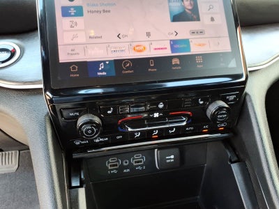 2025 Jeep Grand Cherokee Limited 4x2