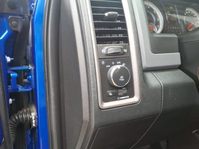 2018 RAM 1500 Express 4x2 Quad Cab 64 Box