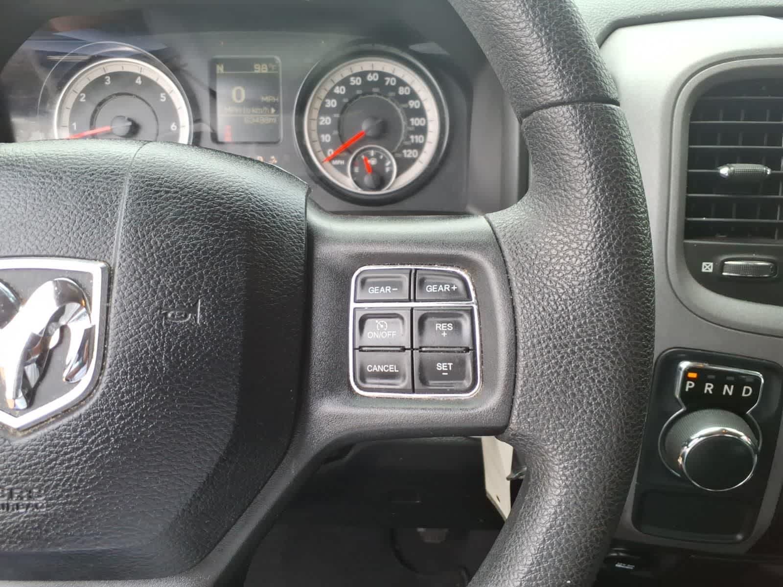 2018 RAM 1500 Express 4x2 Quad Cab 64 Box