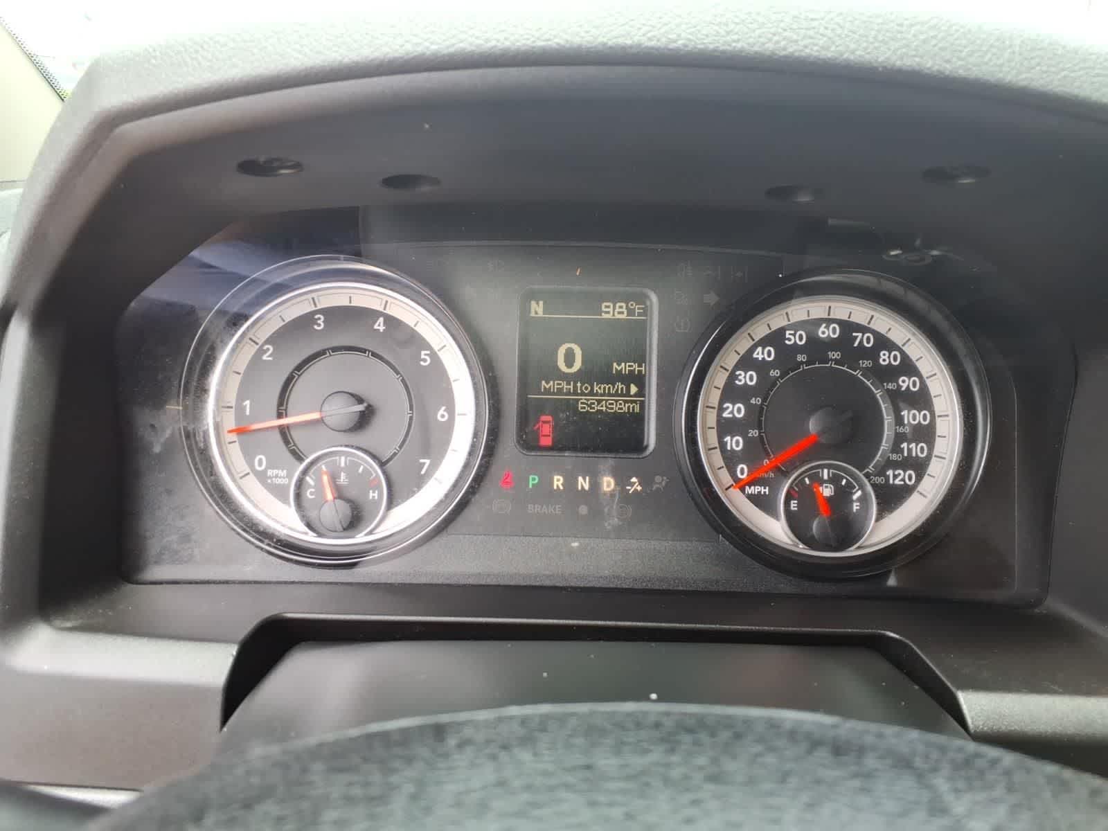 2018 RAM 1500 Express 4x2 Quad Cab 64 Box