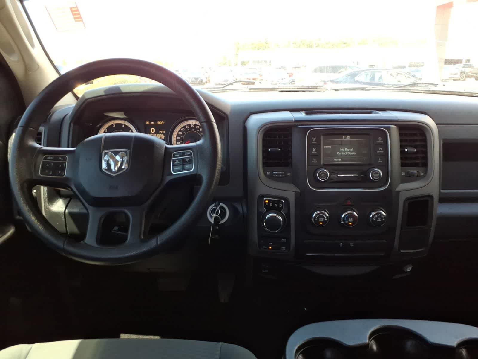 2017 RAM 1500 Express 4x4 Quad Cab 64 Box