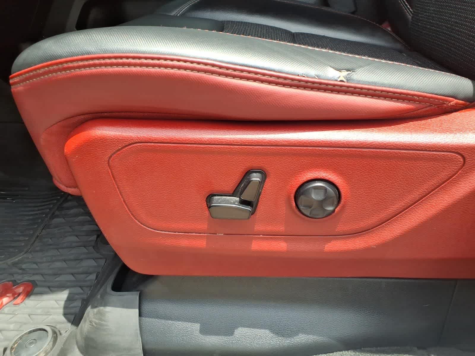 2019 RAM 1500 Rebel 4x4 Quad Cab 64 Box