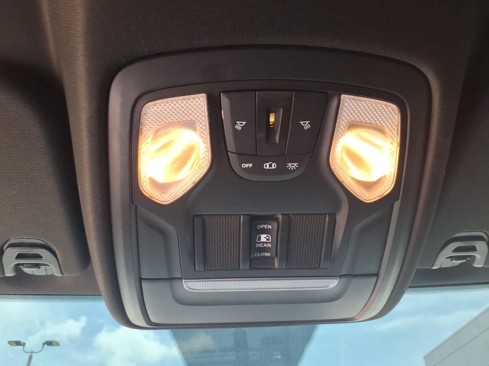 2019 RAM 1500 Rebel 4x4 Quad Cab 64 Box