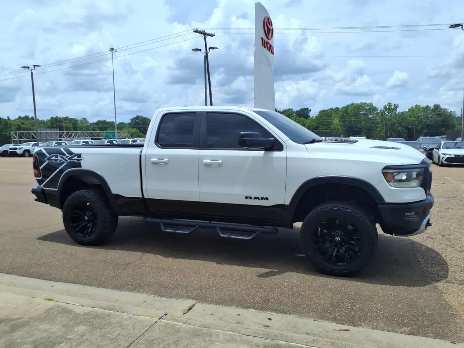 2019 RAM 1500 Rebel 4x4 Quad Cab 64 Box
