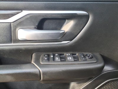 2022 RAM 1500 Big Horn 4x4 Crew Cab 57 Box