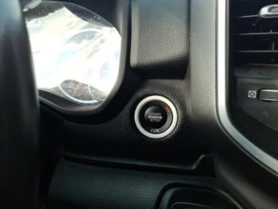 2022 RAM 1500 Big Horn 4x4 Crew Cab 57 Box