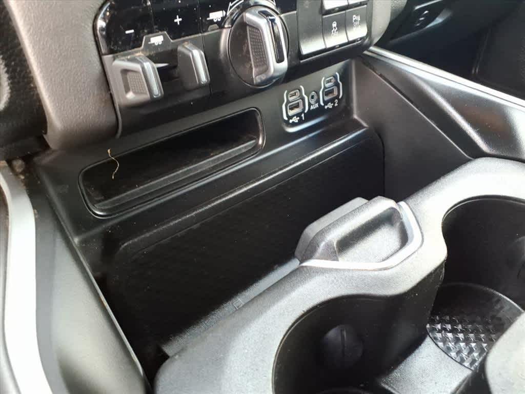 2022 RAM 1500 Big Horn 4x4 Crew Cab 57 Box