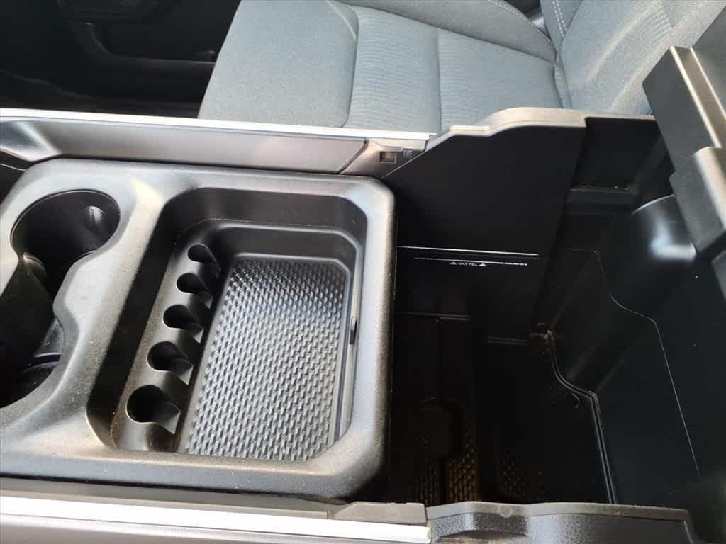 2022 RAM 1500 Big Horn 4x4 Crew Cab 57 Box