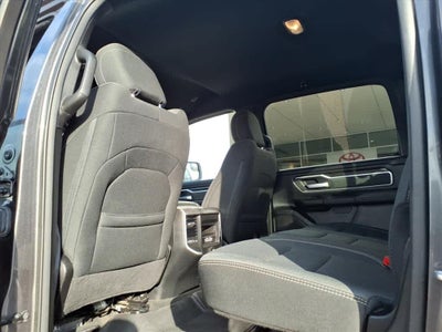 2022 RAM 1500 Big Horn 4x4 Crew Cab 57 Box