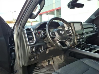 2022 RAM 1500 Big Horn 4x4 Crew Cab 57 Box