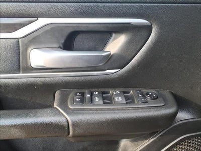 2022 RAM 1500 Big Horn 4x4 Crew Cab 57 Box