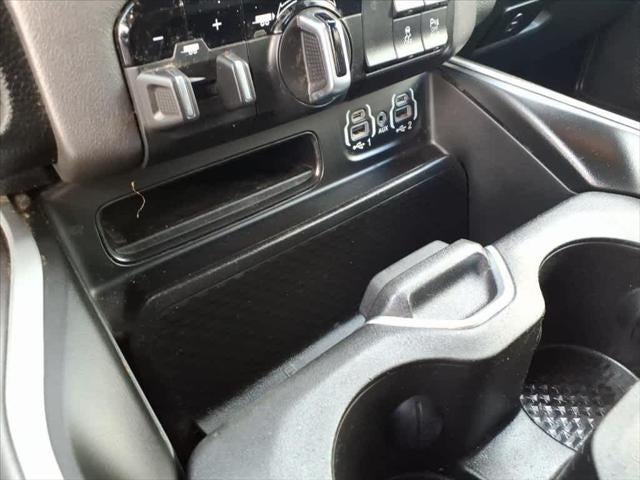 2022 RAM 1500 Big Horn 4x4 Crew Cab 57 Box