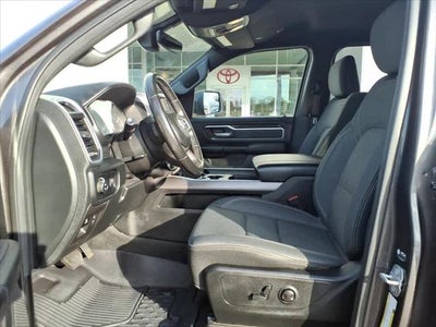 2022 RAM 1500 Big Horn 4x4 Crew Cab 57 Box