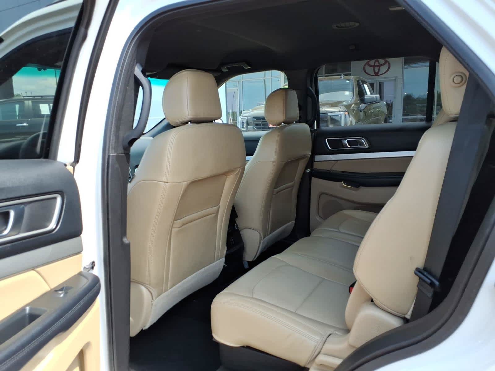 2017 Ford Explorer XLT FWD
