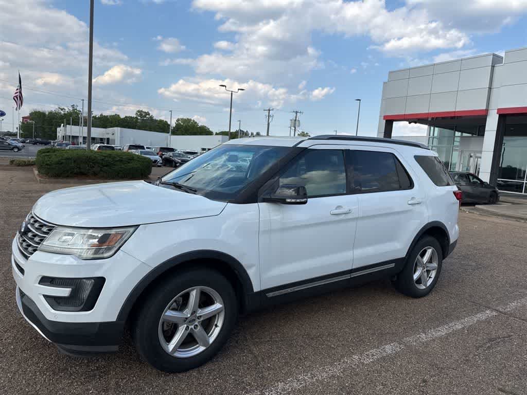 2016 Ford Explorer 4WD 4dr XLT