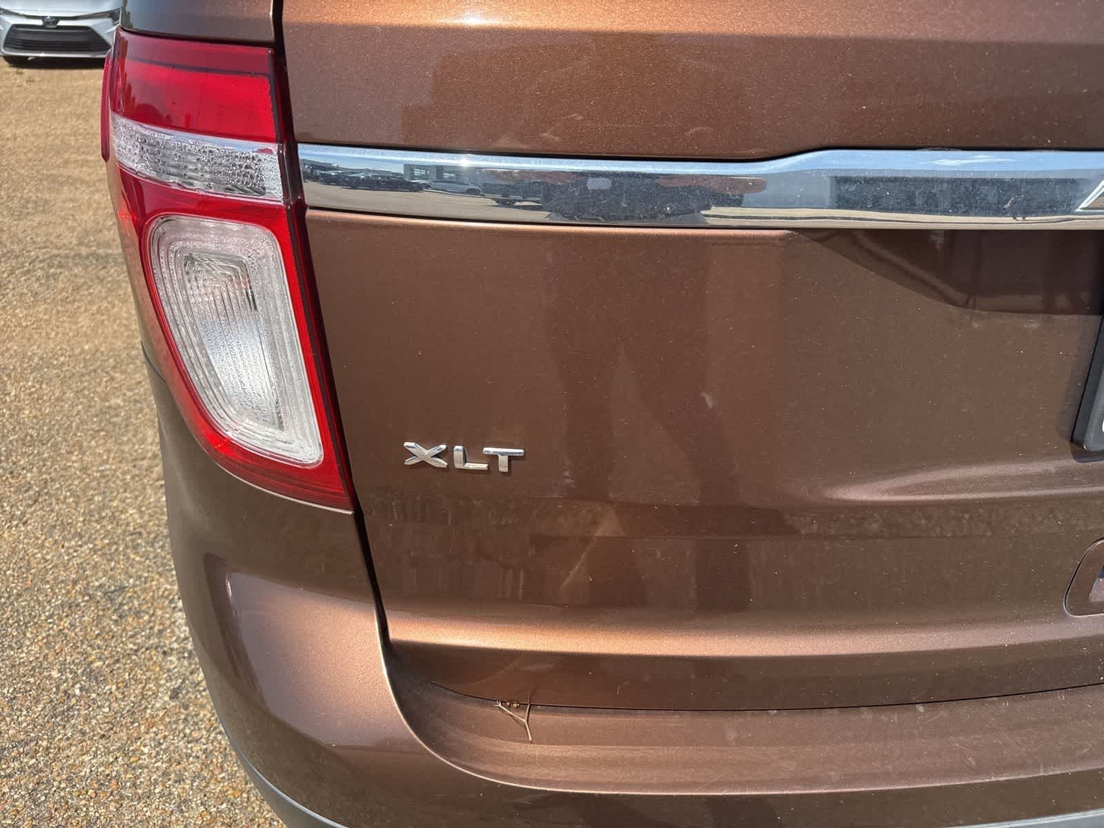 2011 Ford Explorer FWD 4dr XLT