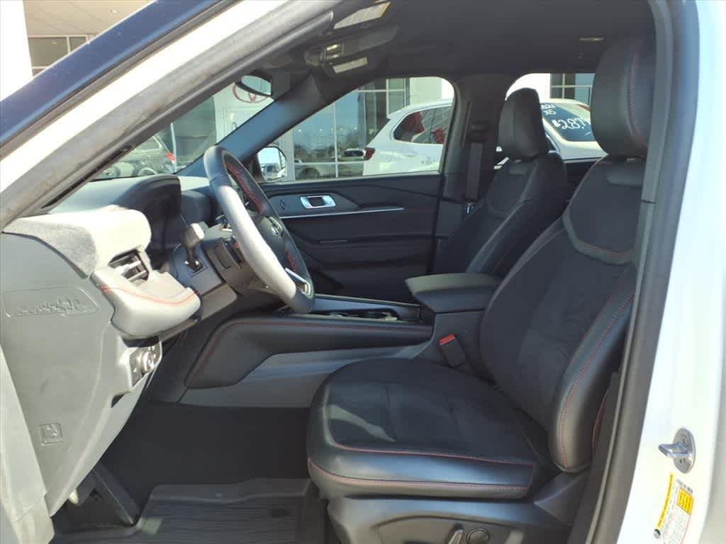 2025 Ford Explorer ST 4WD