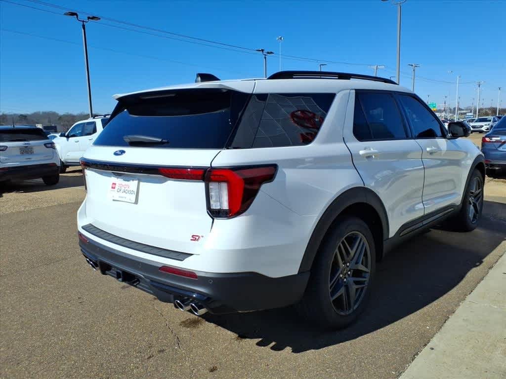 2025 Ford Explorer ST 4WD