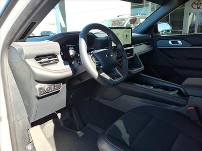 2025 Ford Explorer ST 4WD