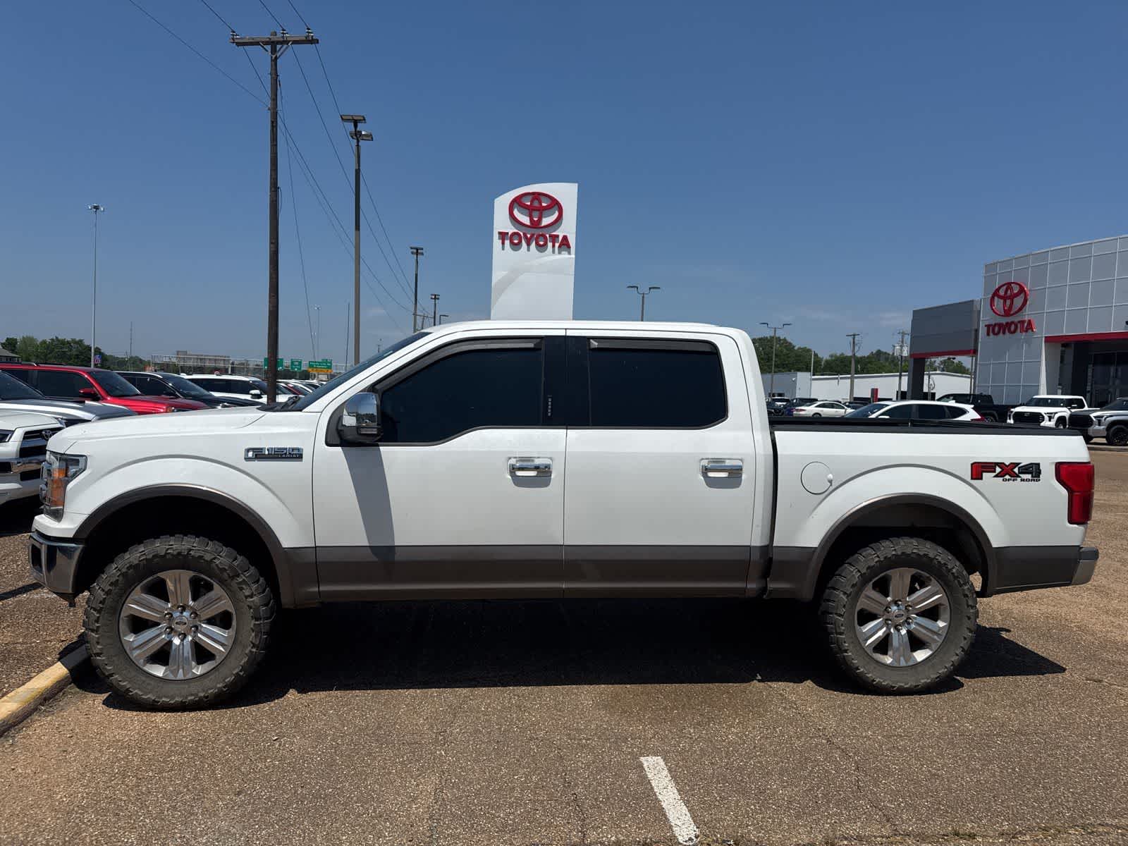 2020 Ford F-150 LARIAT 4WD SuperCrew 5.5 Box