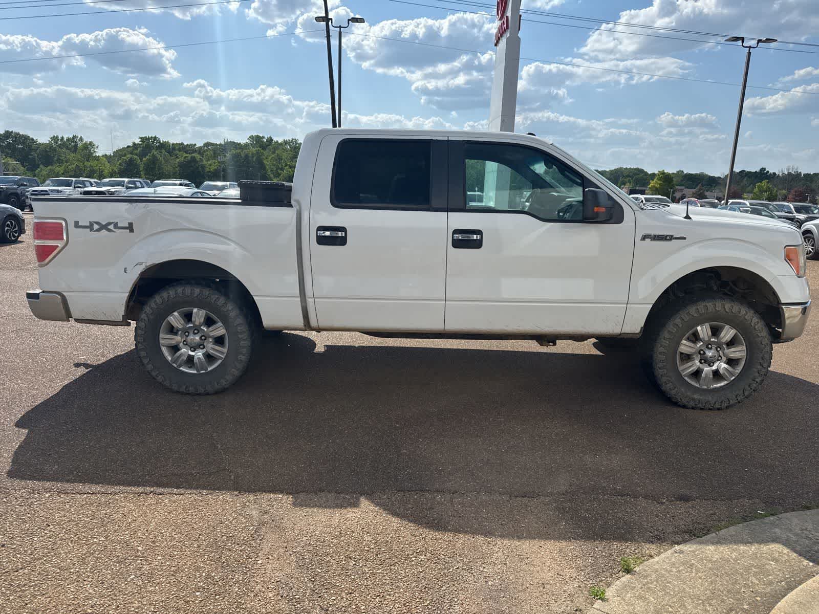 2012 Ford F-150 4WD SuperCrew 145 XLT