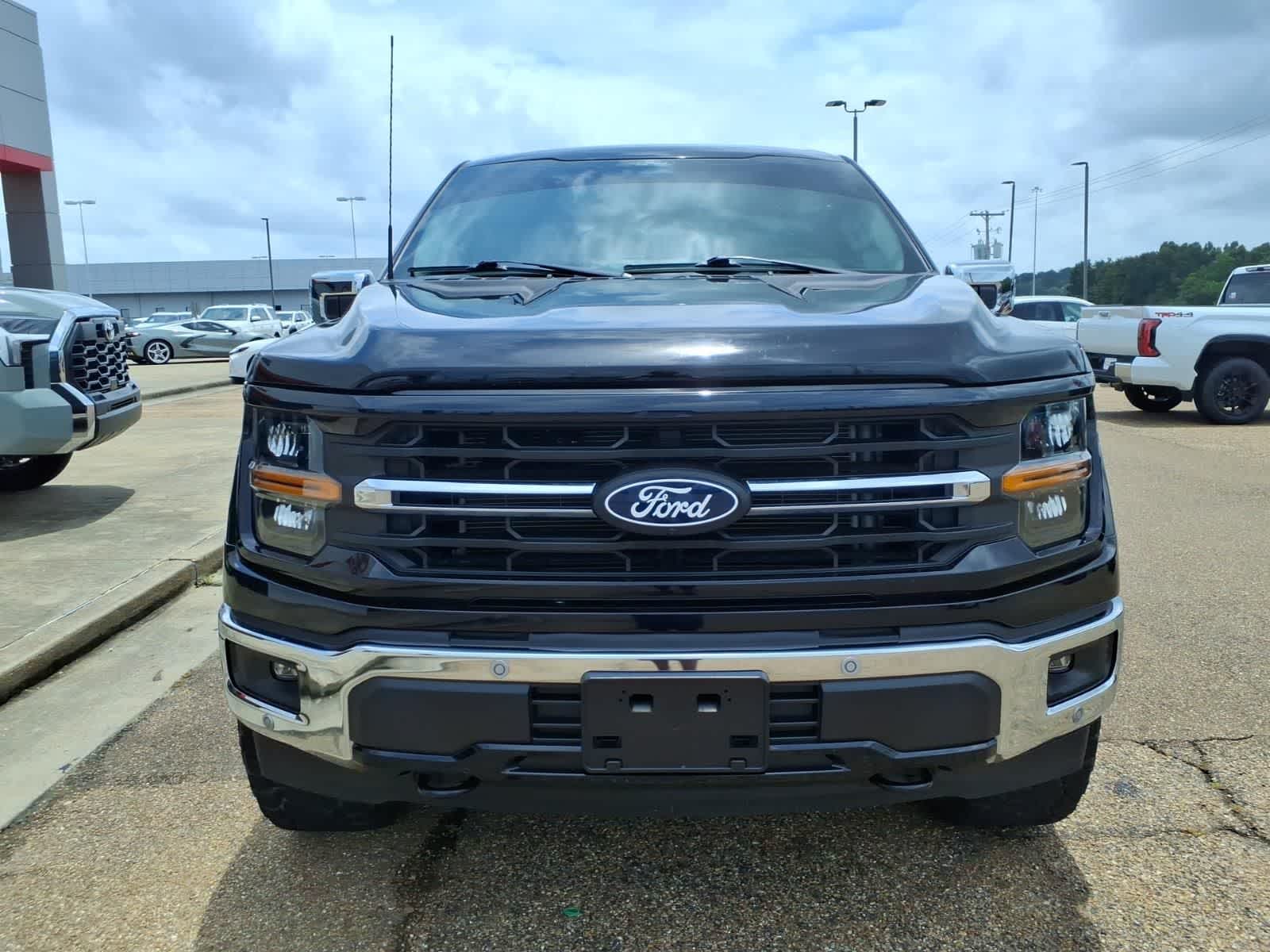 2024 Ford F-150 XLT 4WD SuperCrew 5.5 Box