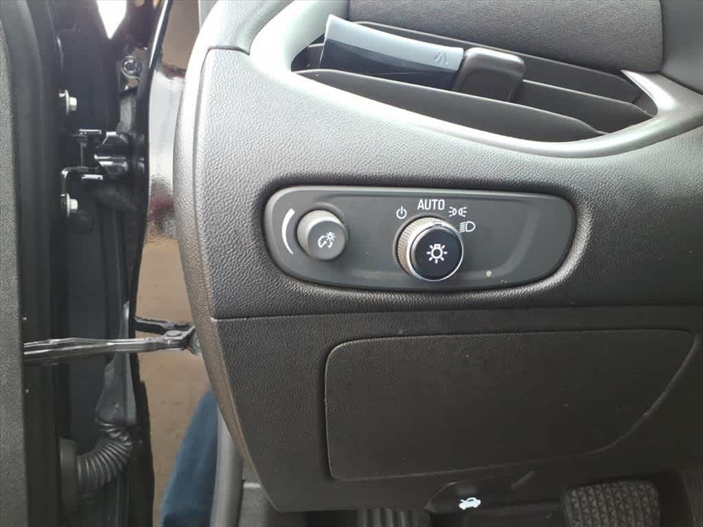 2022 Chevrolet Malibu 4dr Sdn LT