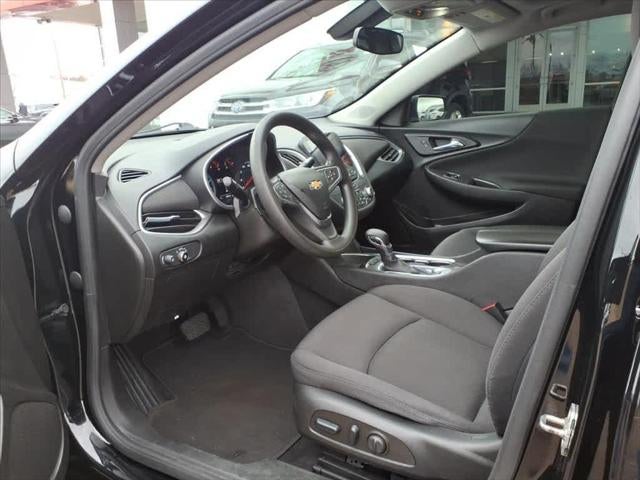 2022 Chevrolet Malibu 4dr Sdn LT
