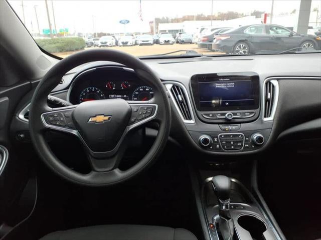 2022 Chevrolet Malibu 4dr Sdn LT