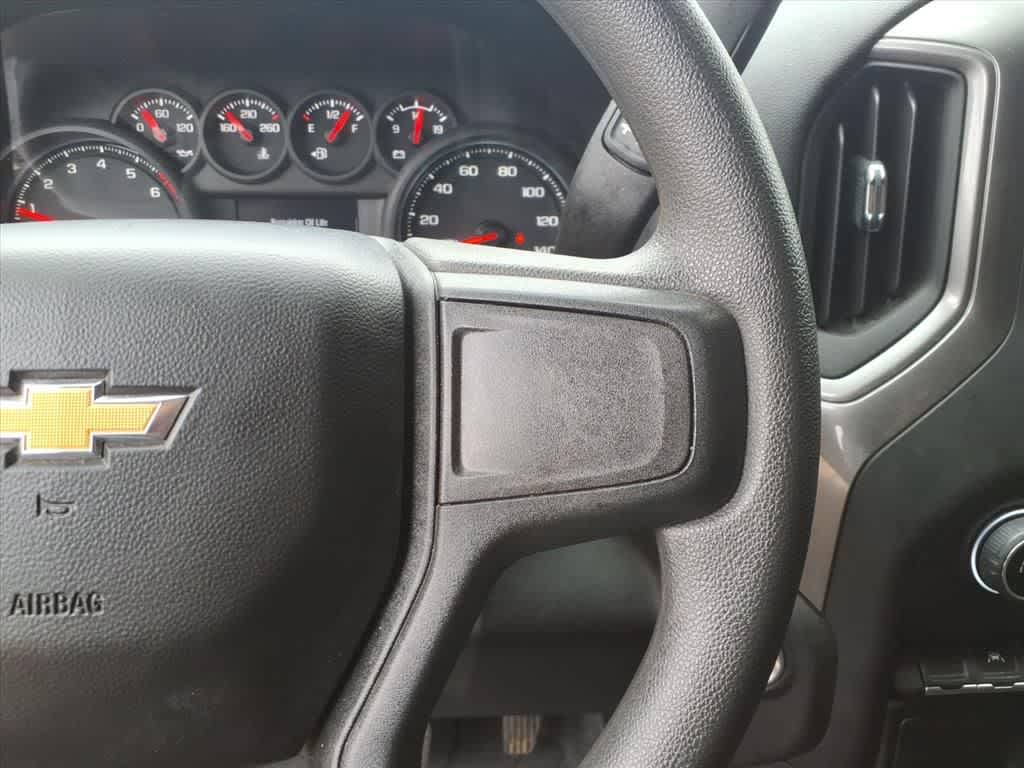 2024 Chevrolet Silverado 1500 4WD Crew Cab 147 Custom