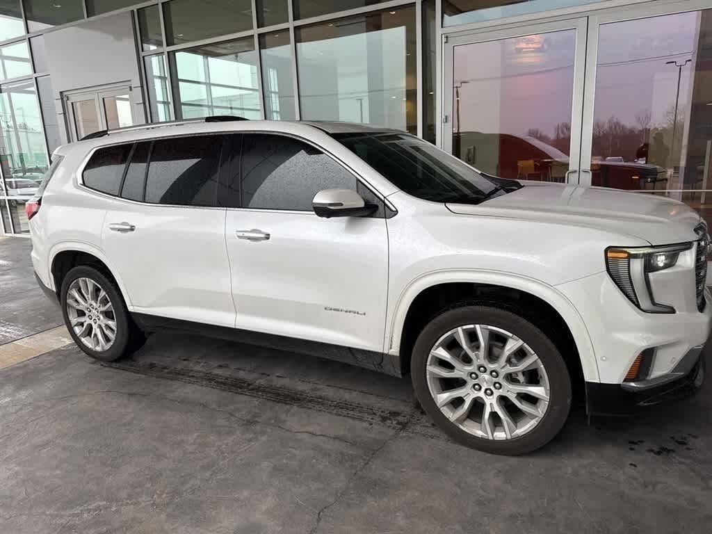 2025 GMC Acadia FWD 4dr Denali