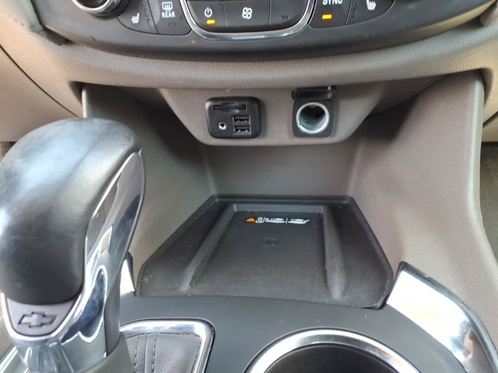 2021 Chevrolet Traverse FWD 4dr Premier