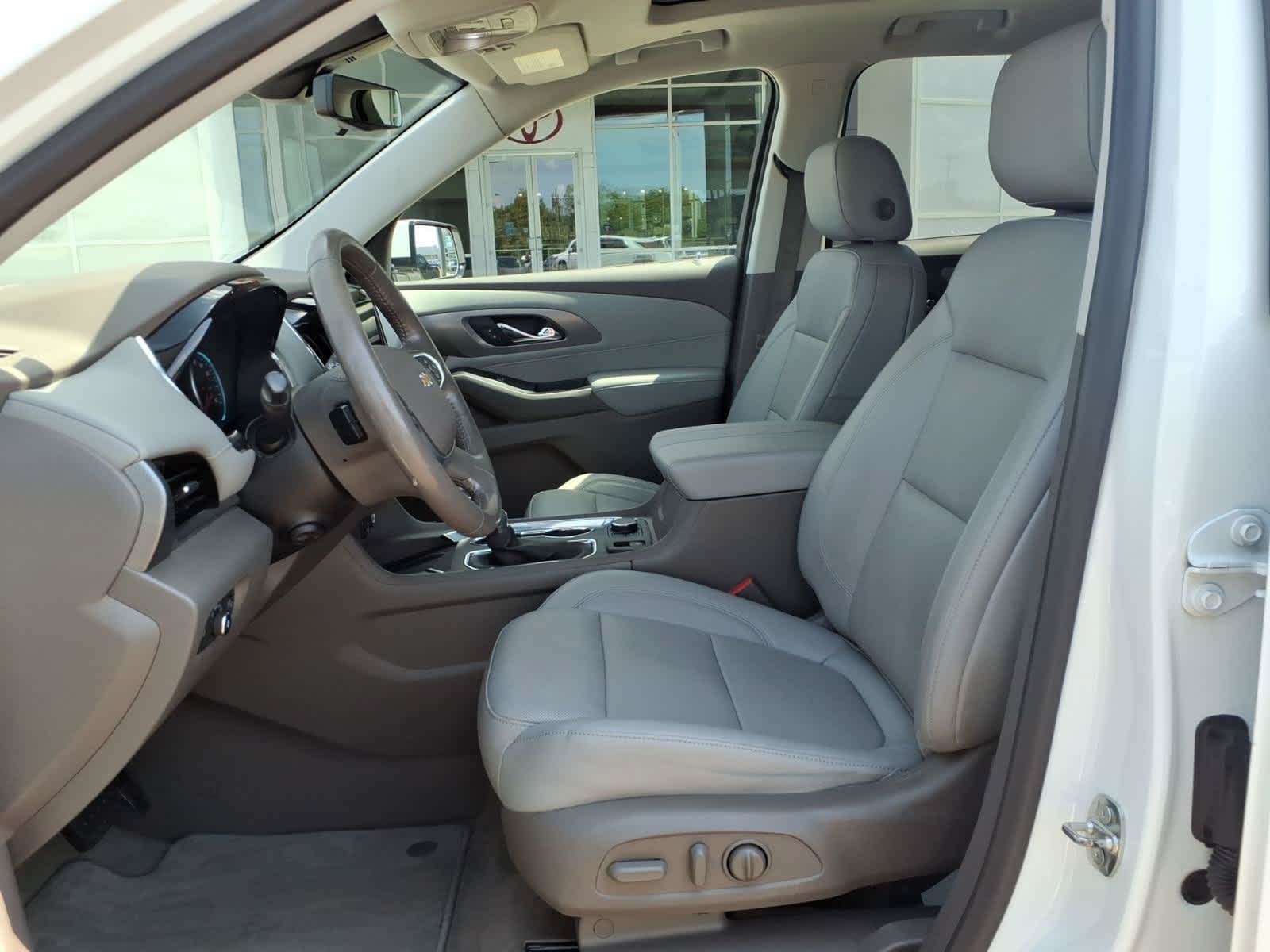 2021 Chevrolet Traverse FWD 4dr Premier