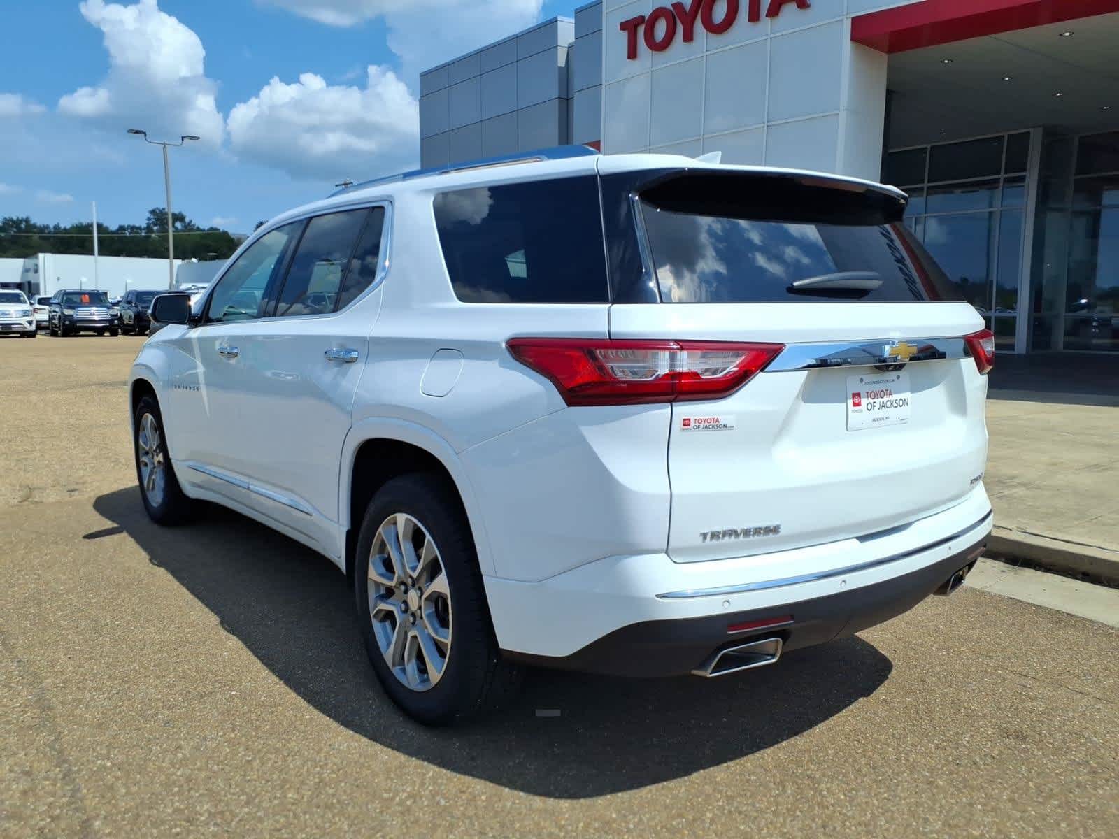 2021 Chevrolet Traverse FWD 4dr Premier
