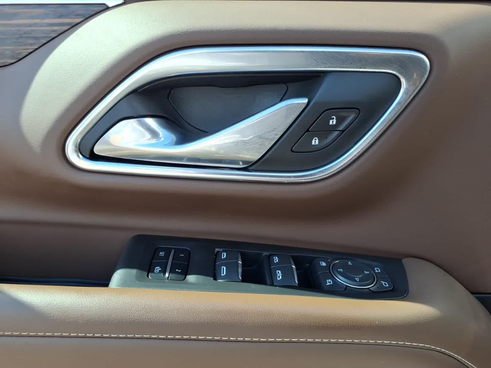 2023 Chevrolet Suburban 2WD 4dr High Country