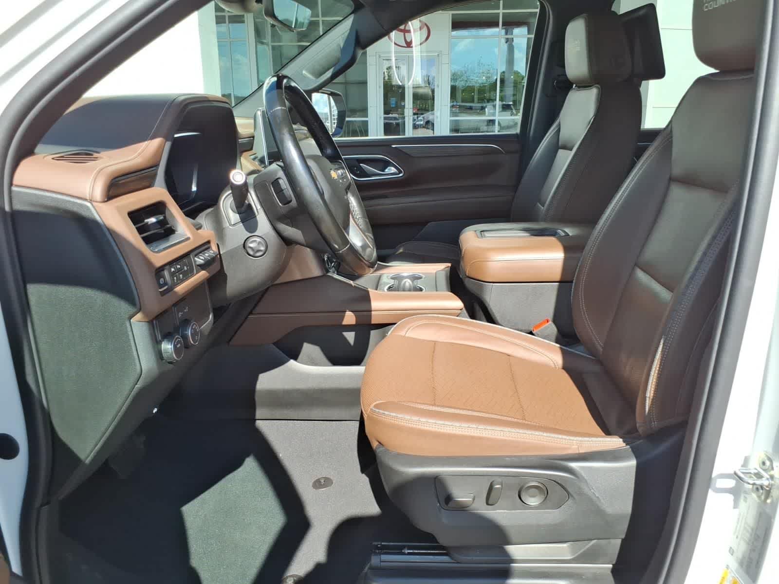 2023 Chevrolet Suburban 2WD 4dr High Country
