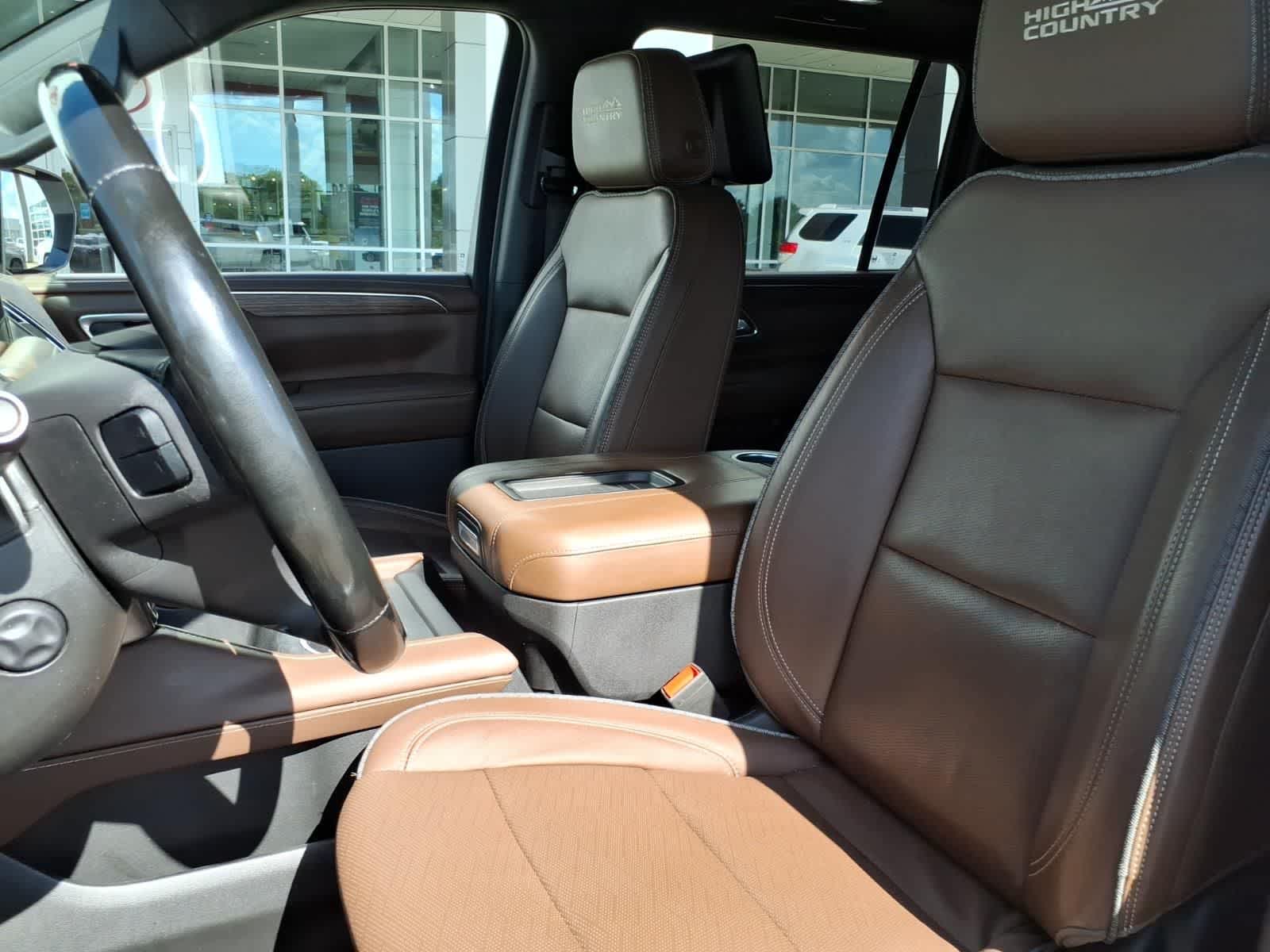 2023 Chevrolet Suburban 2WD 4dr High Country