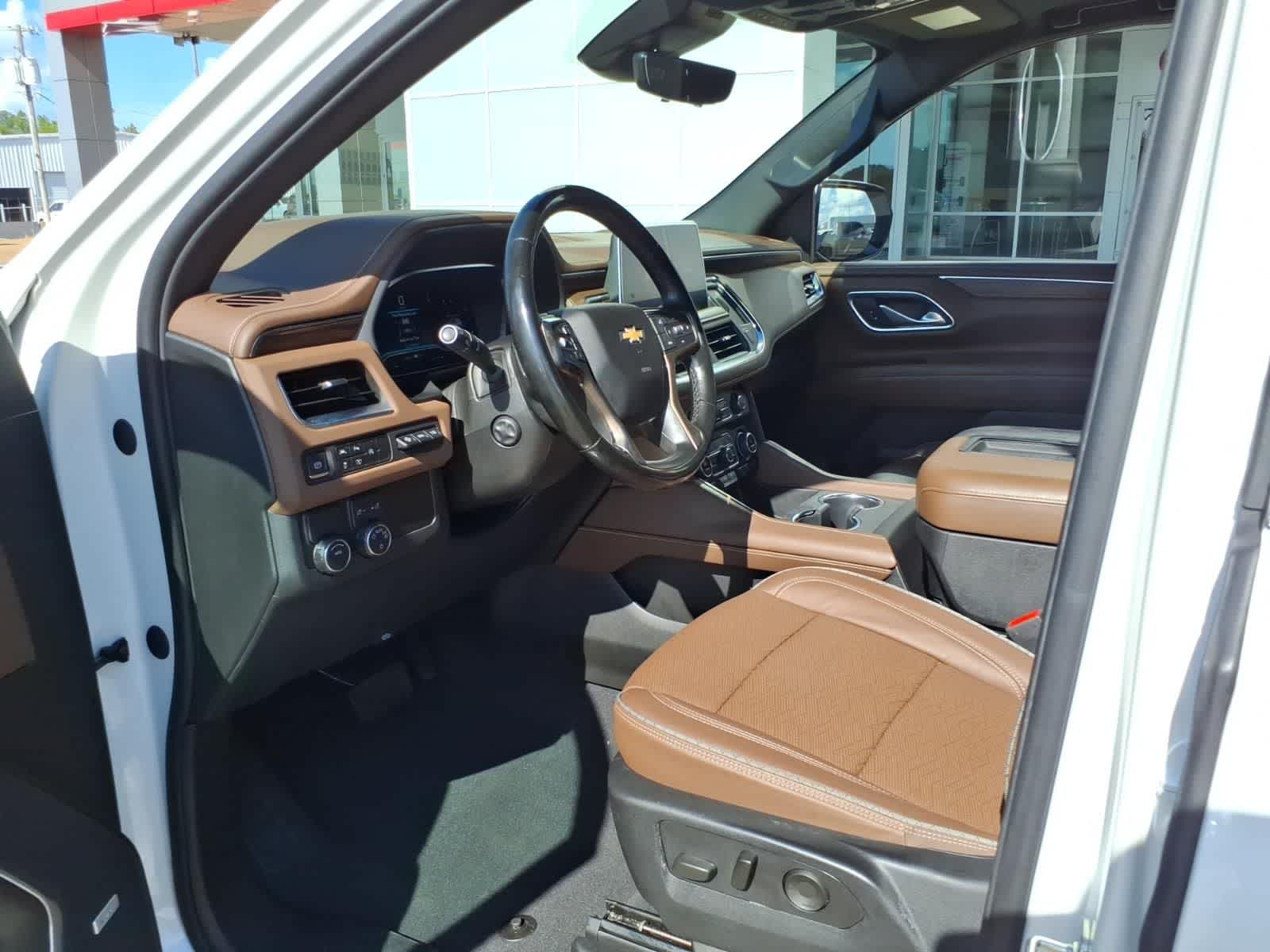 2023 Chevrolet Suburban 2WD 4dr High Country