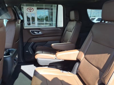 2023 Chevrolet Suburban 2WD 4dr High Country