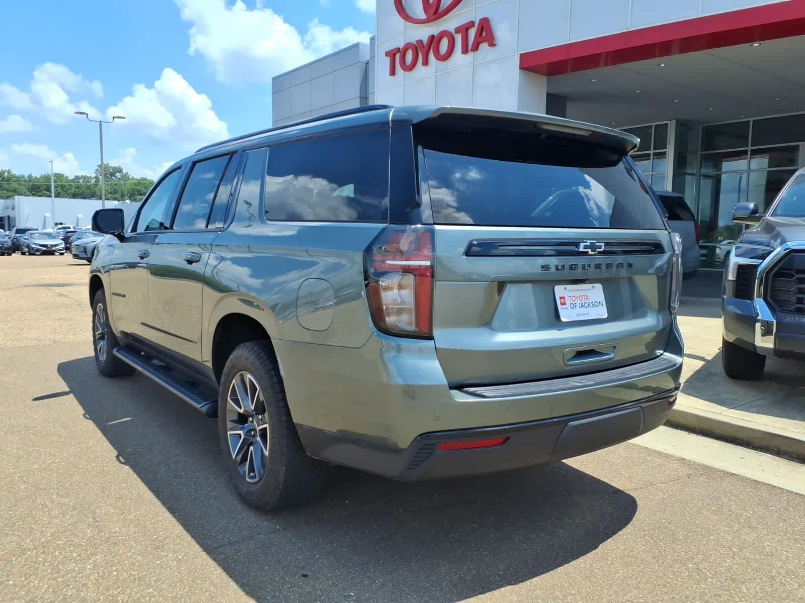 2024 Chevrolet Suburban 4WD 4dr Z71
