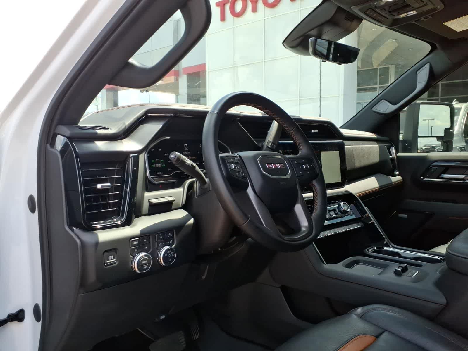 2024 GMC Sierra 2500HD 4WD Crew Cab 159 AT4