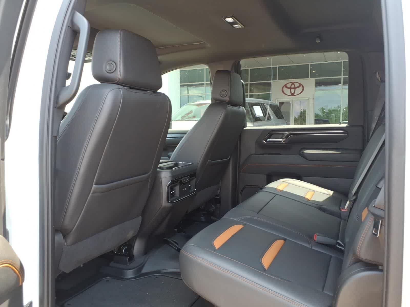 2024 GMC Sierra 2500HD 4WD Crew Cab 159 AT4