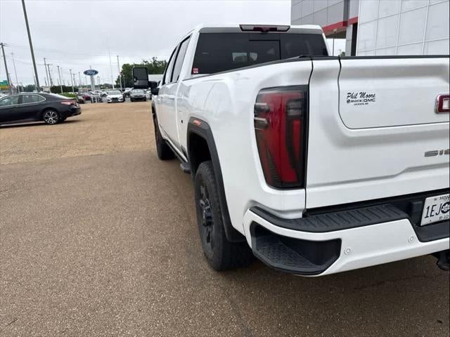 2024 GMC Sierra 2500HD 4WD Crew Cab 159 AT4
