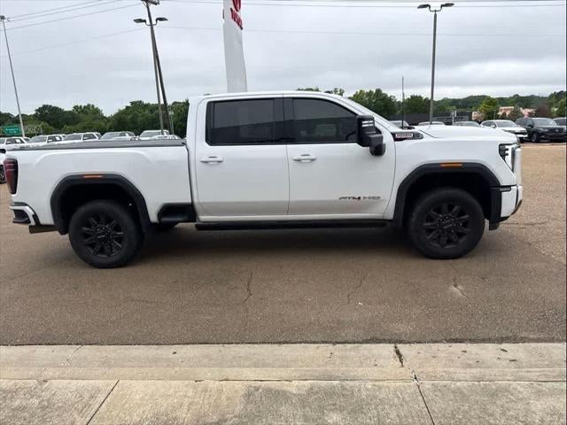 2024 GMC Sierra 2500HD 4WD Crew Cab 159 AT4