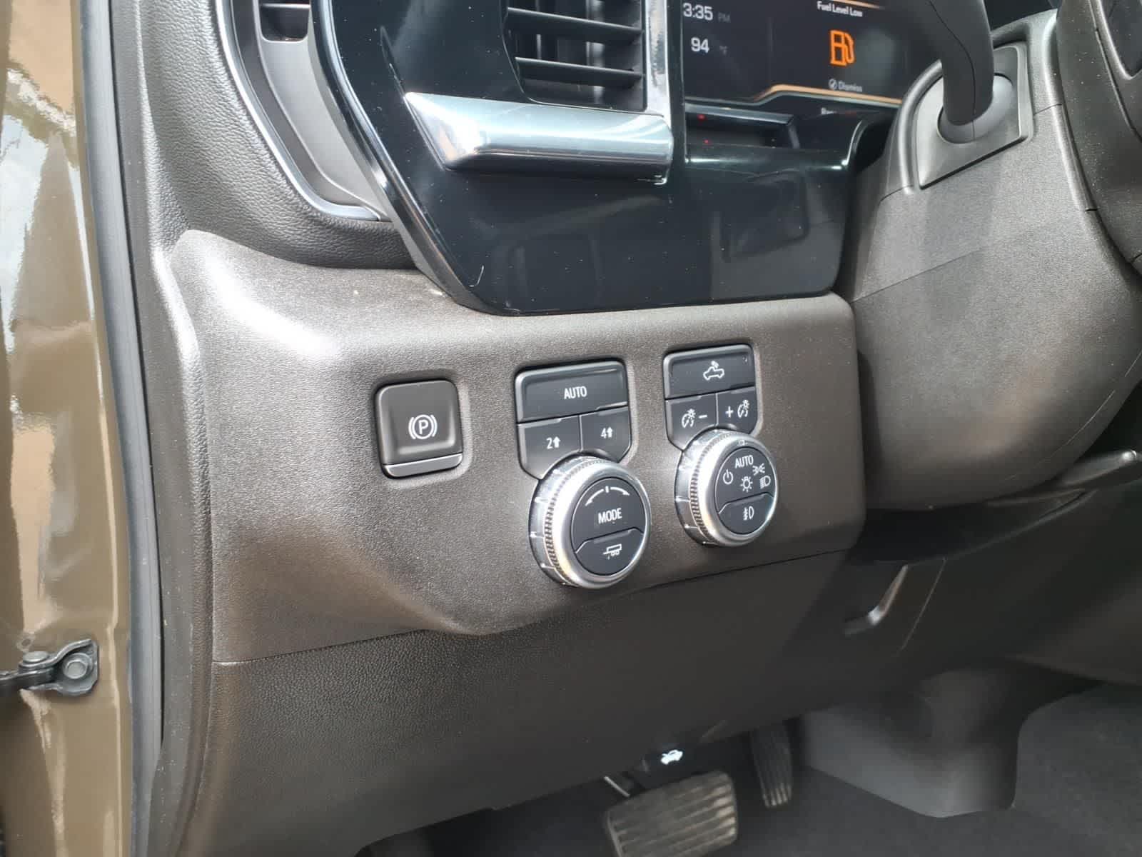 2024 GMC Sierra 1500 4WD Crew Cab 147 Elevation w/3VL