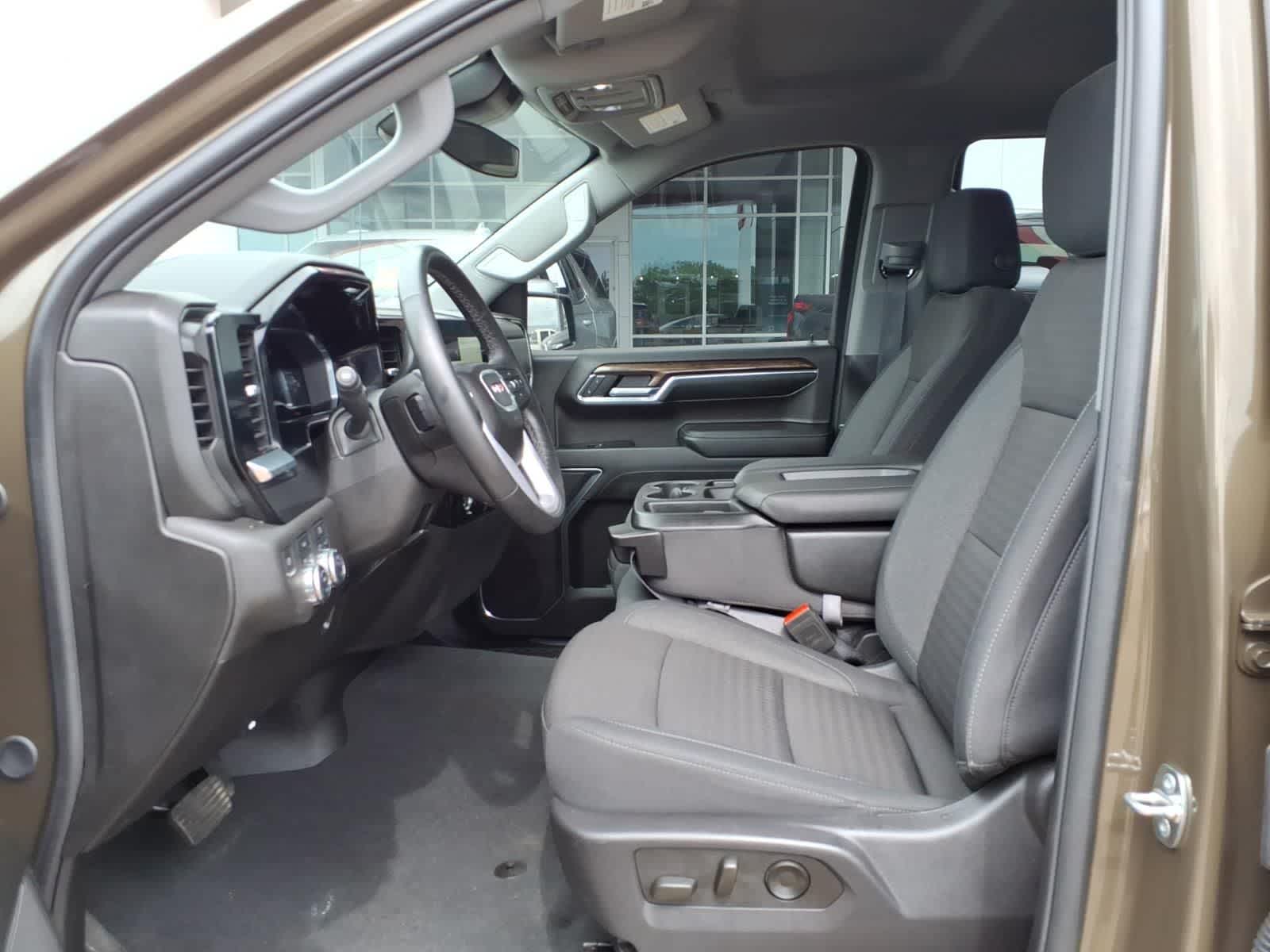 2024 GMC Sierra 1500 4WD Crew Cab 147 Elevation w/3VL