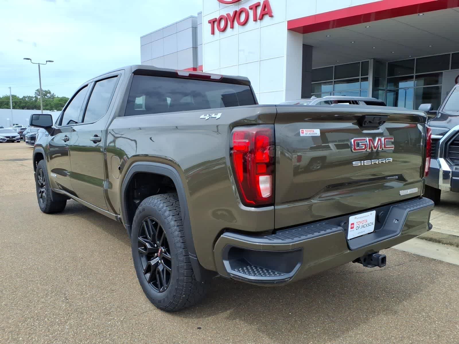 2024 GMC Sierra 1500 4WD Crew Cab 147 Elevation w/3VL