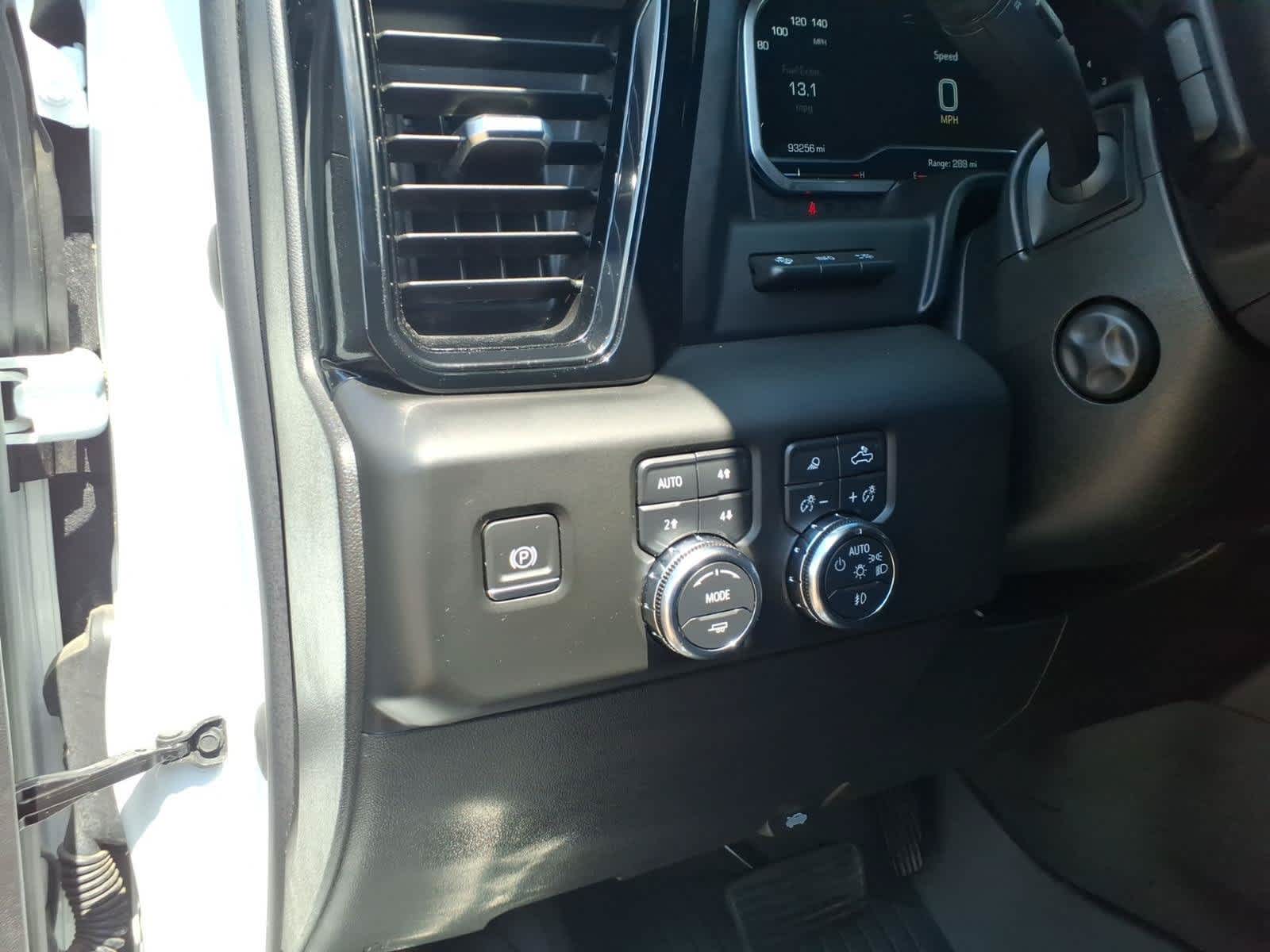 2024 GMC Sierra 1500 4WD Crew Cab 147 AT4